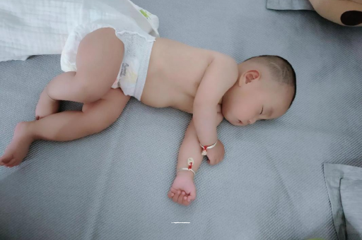 枝江宝宝流白色粘鼻涕 枝江宝宝流白色粘鼻涕